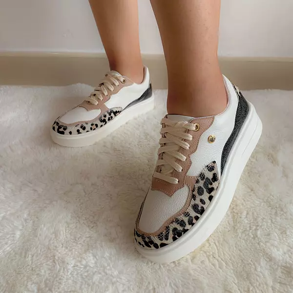 Teni Blanco X Animal Print Wanolia